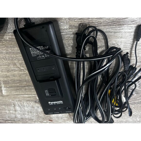 Panasonic Camcorder Palmcorder VHS-C Palm Sight PV-L557 16x Optical Zoom - Picture 7 of 8